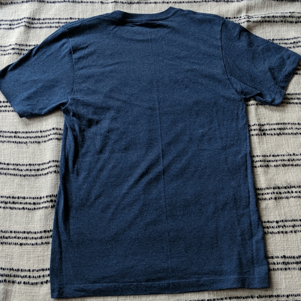 Breaking Bad "Los Pollos Hermanos" Tee - Picture 4 of 6